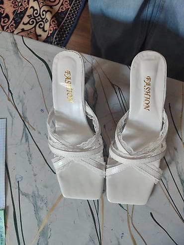 Босоножки, сандалии, шлепанцы: Босоножки, 38, Fashion, Новый, цвет - Белый, Платная доставка — 1