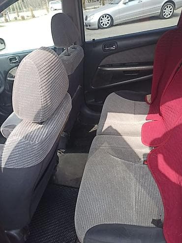 passat ss: Honda Stream: 2001 г., 2 л, Автомат, Бензин, Минивэн — 3