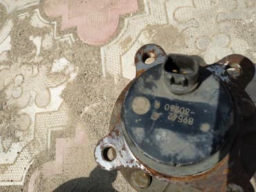 подшипник ступицы передний: Передняя левая Ступица Toyota Б/у, Оригинал — 5