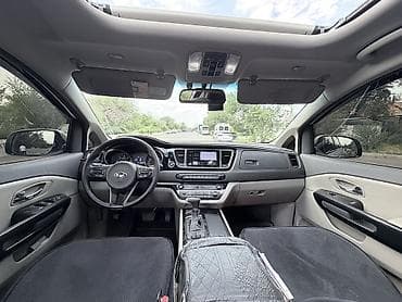 kia karneval: Kia Carnival: 2017 г., 2.2 л, Автомат, Дизель, Минивэн — 5