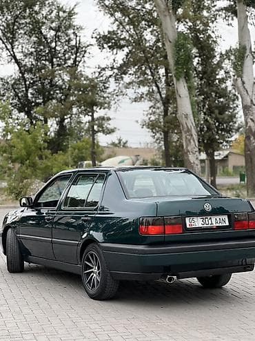 Volkswagen Vento: 1996 г., Механика, Седан — 2