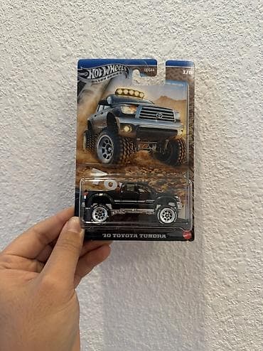 Спорт и хобби: Цена за набор из 5 ! Набор коллекционных моделей Hot Wheels — серия — 2