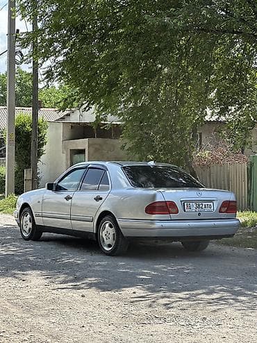 v class: Mercedes-Benz E-Class: 1999 г., 3.2 л, Автомат, Бензин, Седан — 4