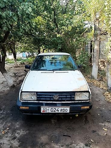 01: Volkswagen Golf: 1988 г., 1.8 л, Механика, Бензин, Хэтчбэк — 4