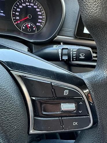 mazda 626 2001: Kia K5: 2019 г., 2 л, Автомат, Газ, Седан — 10