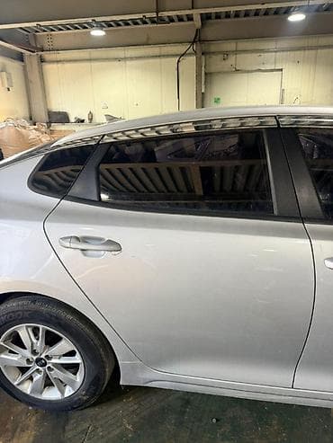 Дверь Задняя правая Kia, Б/у, Оригинал