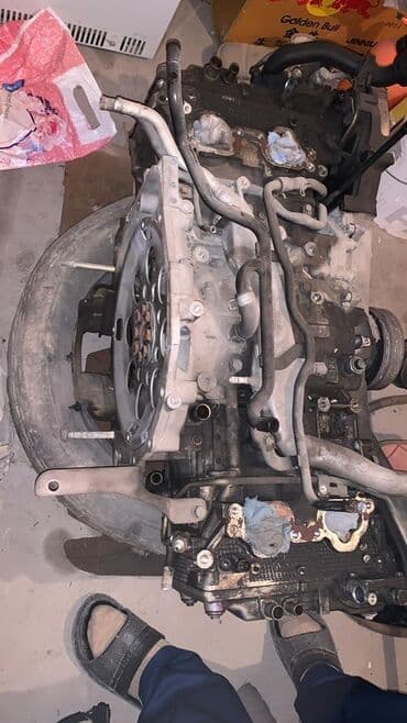 Бензиновый мотор Subaru 2 л