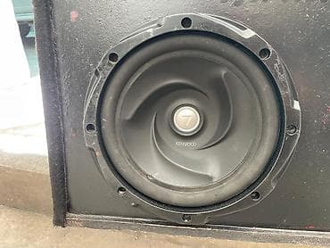 Автоэлектроника: Сабвуфер Kenwood ( Оригинал )в корпусе + автомобильный усилитель — 2