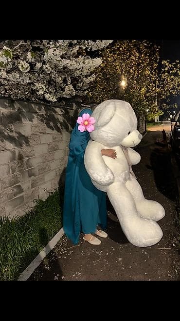 мишка аниматор: Большой плюшевый медведь - Цвет: молочно‑белый - Размер: гигантский — 1