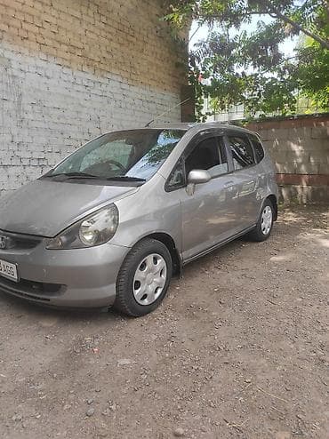 Honda Fit: 2003 г., 1.3 л, Вариатор, Бензин, Хэтчбэк at lalafo.kg Honda Fit: 2003 г., 1.3 л, Вариатор, Бензин, Хэтчбэк