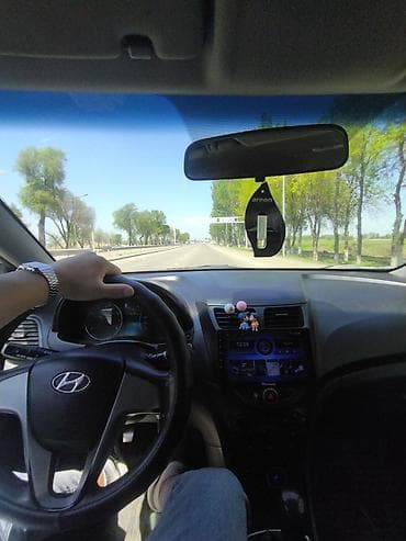 byd leopard 5: Hyundai Accent: 2014 г., 1.4 л, Механика, Бензин, Седан — 8