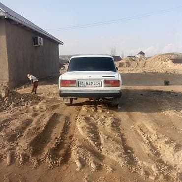 автомобиль ваз лада: ВАЗ (ЛАДА) 2107: 2001 г., Механика, Бензин, Седан — 4