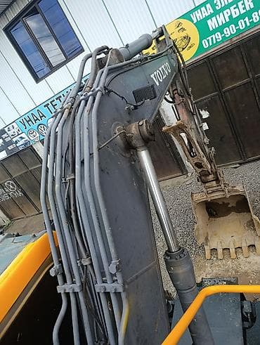 Транспорт: Экскаватор, Volvo, 2010 г., Дөңгөлөктүү — 5