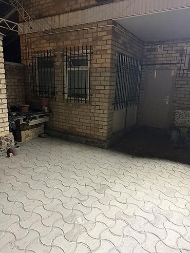 дом в росрочку: Сдается двухэтажный дом на долгий срок. Первый этаж кухня и санузел — 6