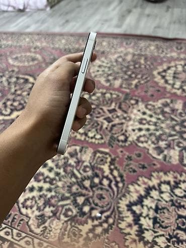 флагманский телефон: IPhone 12, Б/у, Белый — 4