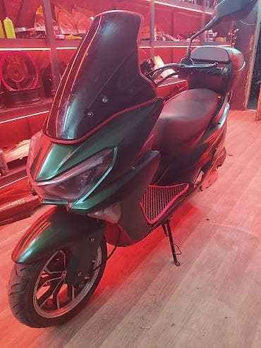 x rider: Макси-скутер 150 куб. см, Бензин, Б/у — 1