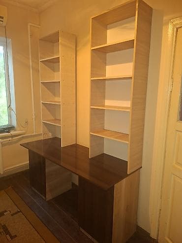 small table: Продаю письменный стол. Б.у. В хорошем состоянии. Размер. высота — 1