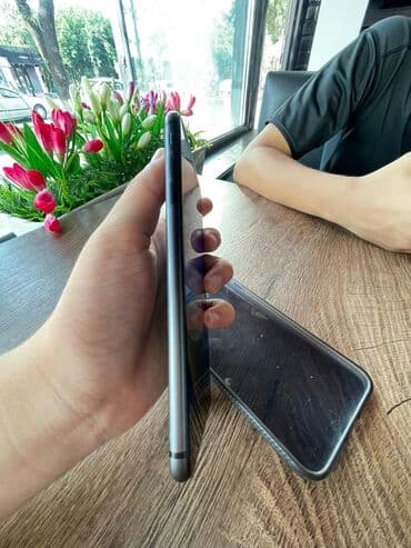 ноутбук колдонулган: IPhone 8 Plus, Колдонулган, 256 ГБ, Black Titanium, 72 % — 6