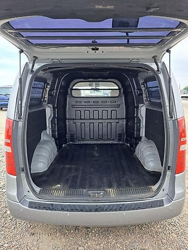 kia carens: Hyundai H-1: 2019 г., Минивэн — 10