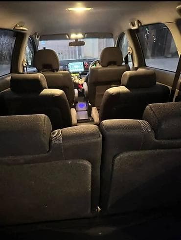 краун 204: Toyota WISH: 2004 г., Автомат, Бензин, Минивэн — 5