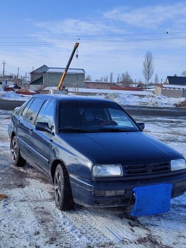 volkswagen crosspolo: Volkswagen Vento: 1995 г., 1.8 л, Механика, Бензин, Седан — 2