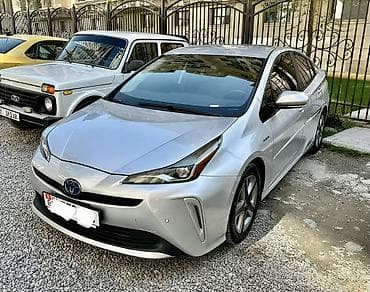 prius plus: Toyota Prius: 2019 г., 1.8 л, Вариатор, Гибрид, Хэтчбэк — 4