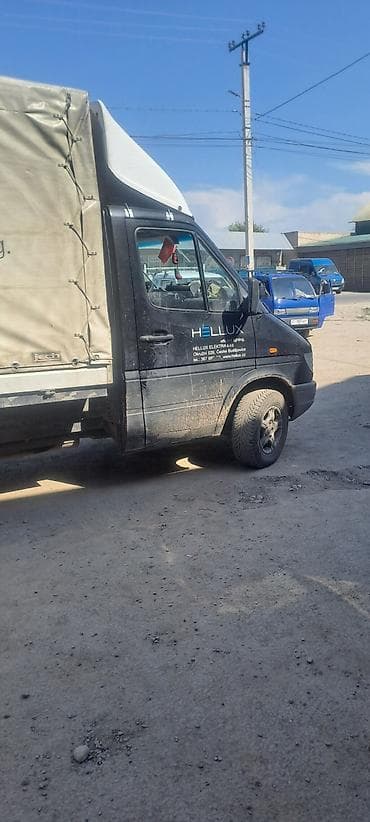 кузов портер 1: Грузовой тентованный фургон Mercedes-Benz Sprinter (первое поколение) — 3