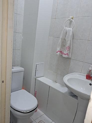 Квартиры: 3 комнаты, 61 м², 105 серия, 3 этаж, Косметический ремонт — 4