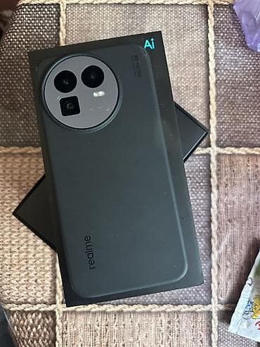 flash: Realme GT 7 Pro, Новый, 256 ГБ, цвет - Черный — 1
