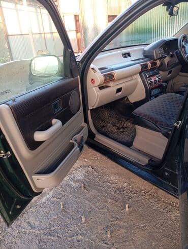 ровер: Honda Stepwgn: 2001 г., 2 л, Автомат, Бензиновая, Кроссовер — 4