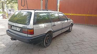 Volkswagen Passat Variant: 1988 г., Универсал — 1