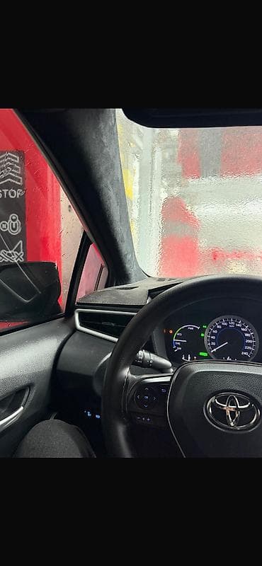 арзан автомат машина: Toyota Corolla: 2019 г., 1.8 л, Автомат, Гибрид, Седан — 4