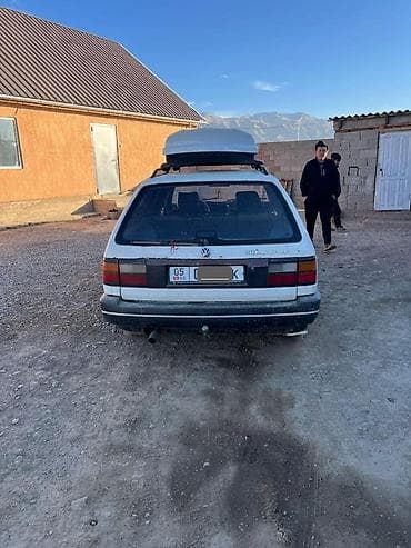 с кочкор авто: Volkswagen Passat Variant: 1994 г., Кол менен иштөөчү, Бензин, Универсал — 2
