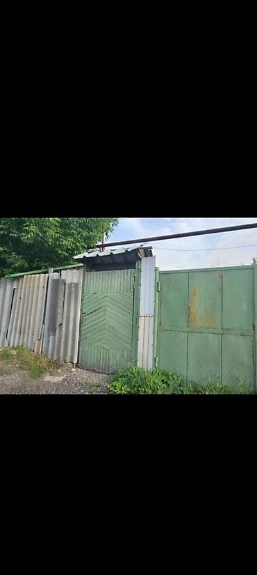 57 м², 3 комнаты, Парковка, Забор, огорожен