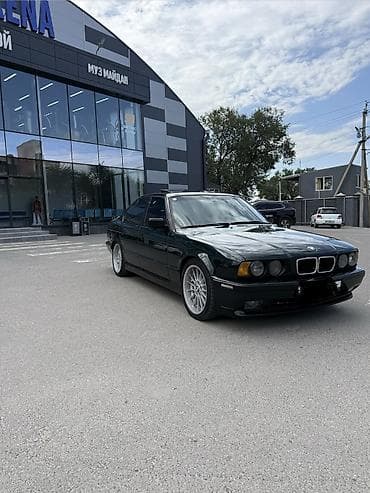 Продажа авто: BMW 5 series: 1993 г., 4.4 л, Механика, Бензин, Седан — 2