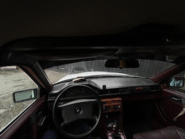 мерс сешка с180: Mercedes-Benz W124: 1989 г., 2 л, Механика, Бензин, Седан — 3
