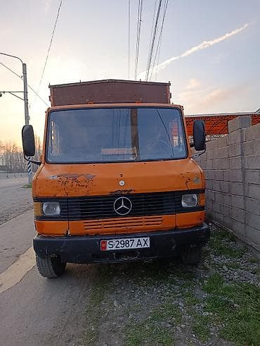 Грузовик, Mercedes-Benz, Стандарт, 7 т, Б/у