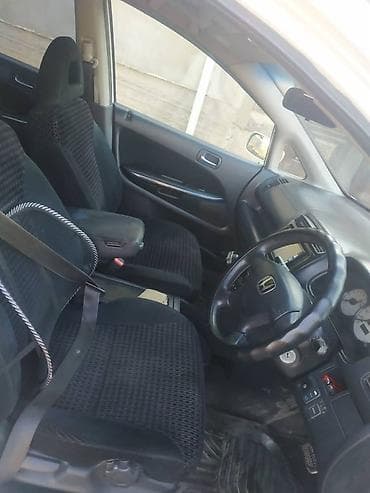 step wgn: Honda Stream: 2021 г., 0.2 л, Универсал — 3
