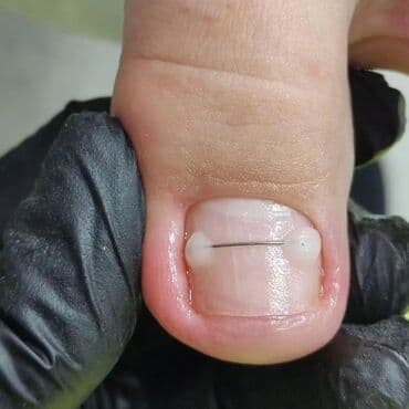 маникюр педикюр с выездом на дом: Выравнивание, Наращивание ногтей, Донаращивание ногтей, Маникюр, Педикюр, Услуги подолога, С выездом на дом, Консультация, Одноразовые расходные материалы — 4