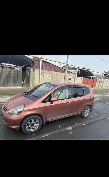 Продажа авто: Honda Fit: 2004 г., 1.5 л, Вариатор, Бензин — 1