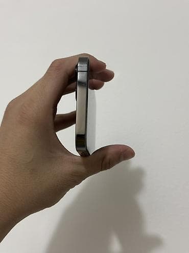 Уюлдук телефондор үчүн аксессуарлар: IPhone 12 Pro, Колдонулган, 256 ГБ, Графит, Коргоочу айнек, 82 % — 4