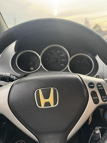 Продажа авто: Honda Fit: 2008 г., 1.5 л, Автомат, Бензин, Хэтчбэк — 7