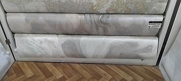 Обои виниловые на флизелиновой основе с мраморным/каменным узором. -