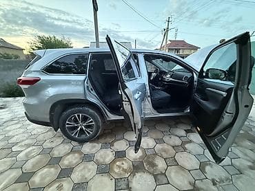 Унаа сатуу: Toyota Highlander: 2019 г., Автомат, Кроссовер — 3