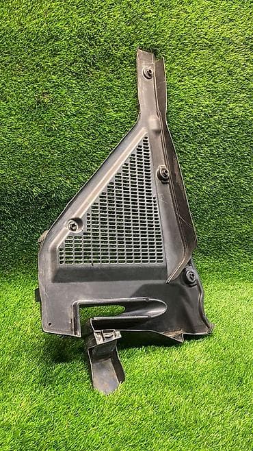 land rober: Водосток левый Х 5 е70 Номер запчасти: ------------- Водосток левый — 1