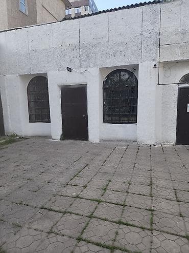 Сдается отдельное здание.Площадью 75 м кв. Свет, вода, туалет. Три