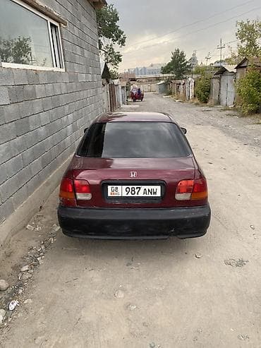 4: Honda Civic: 1999 г., 1.4 л, Механика, Бензин, Седан — 5