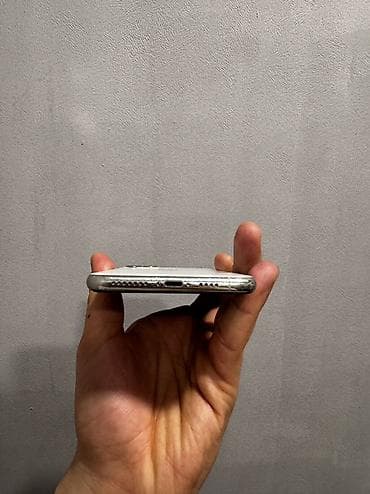 ipad 2018 pro: IPhone 11 Pro Max, Б/у, 256 ГБ, Белый, Чехол, 71 % — 4