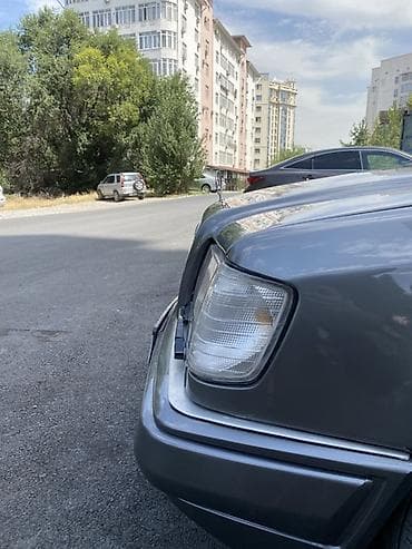 e star: Mercedes-Benz W124: 1993 г., 3.2 л, Автомат, Бензин, Седан — 5