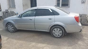 Chevrolet Lacetti: 2003 г., 1.6 л, Автомат, Седан — 4
